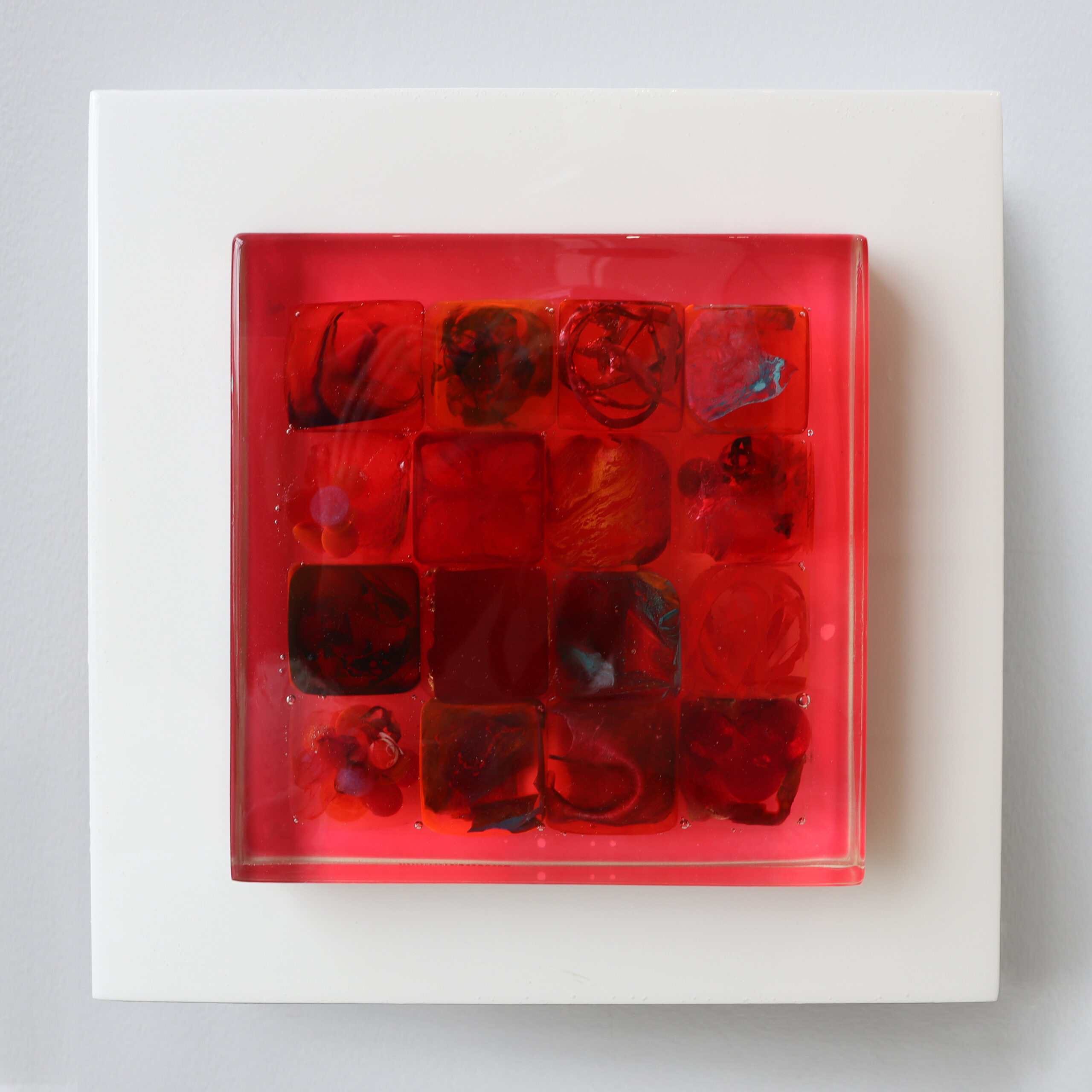 Red | 15" x 15" x 3.5"